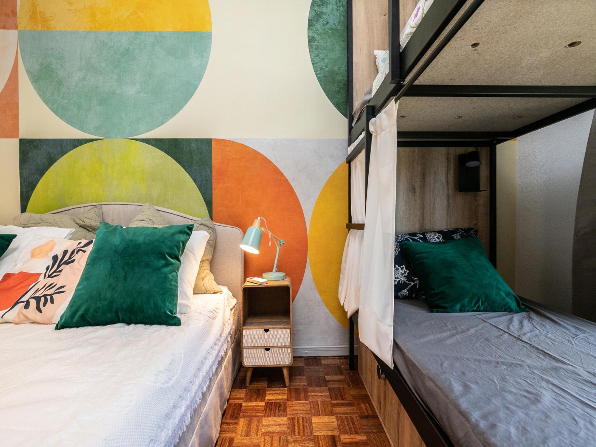 Walk In Airport Hostal Distrito de Faro