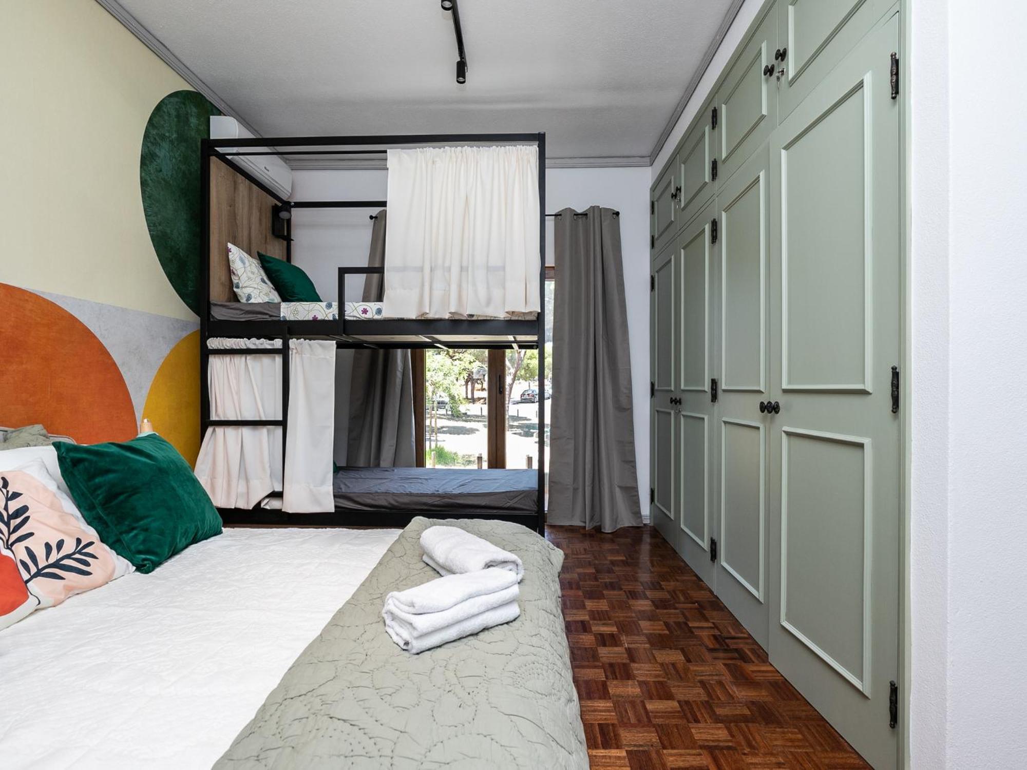 Hostal Walk In Airport Distrito de Faro