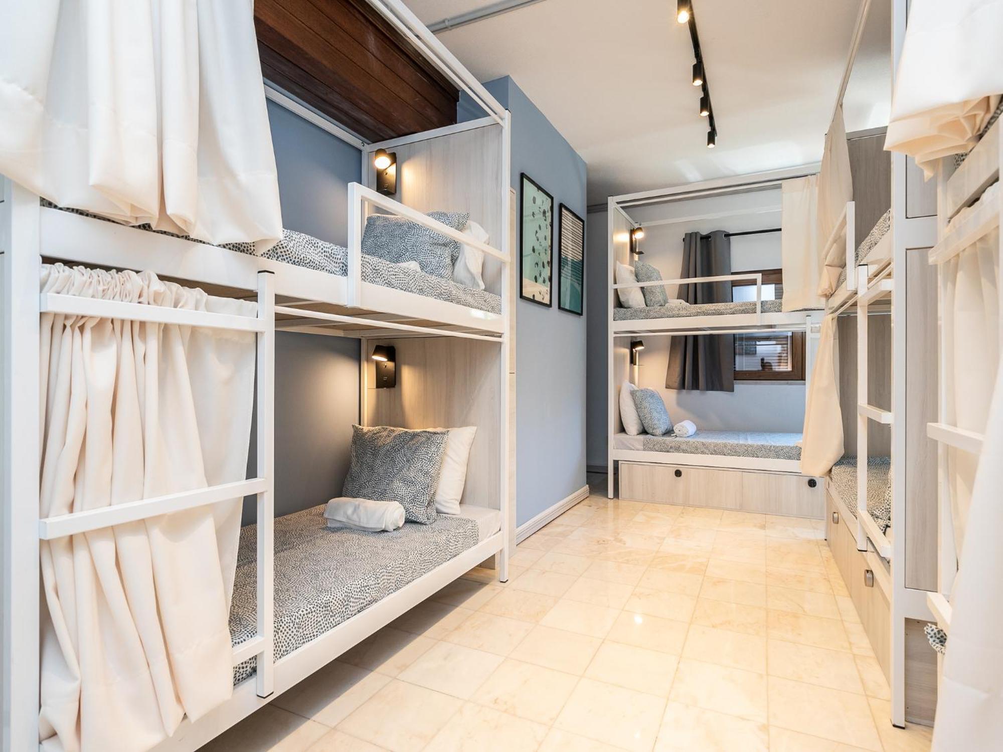 Hostal Walk In Airport Distrito de Faro