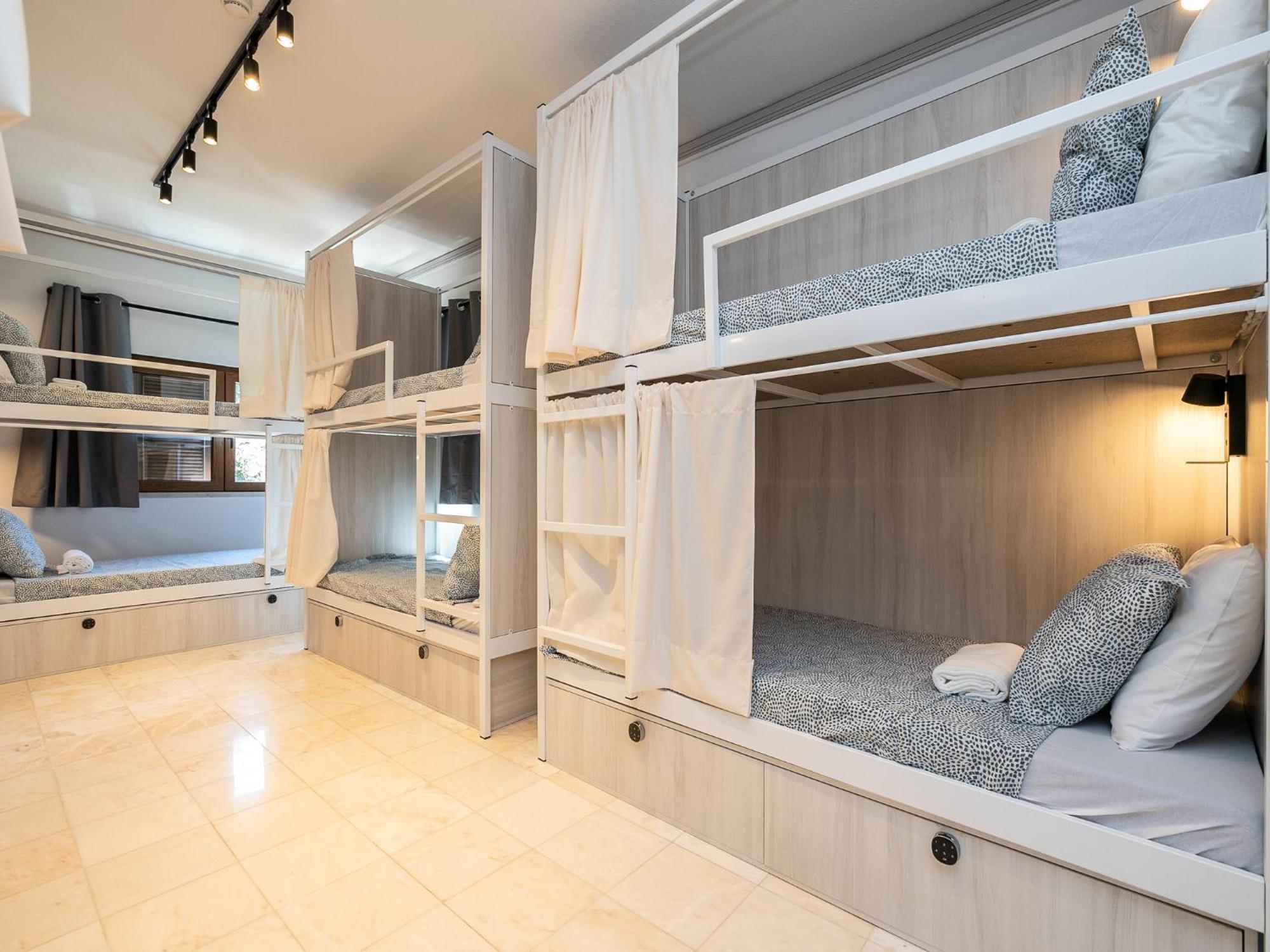 Hostal Walk In Airport Distrito de Faro