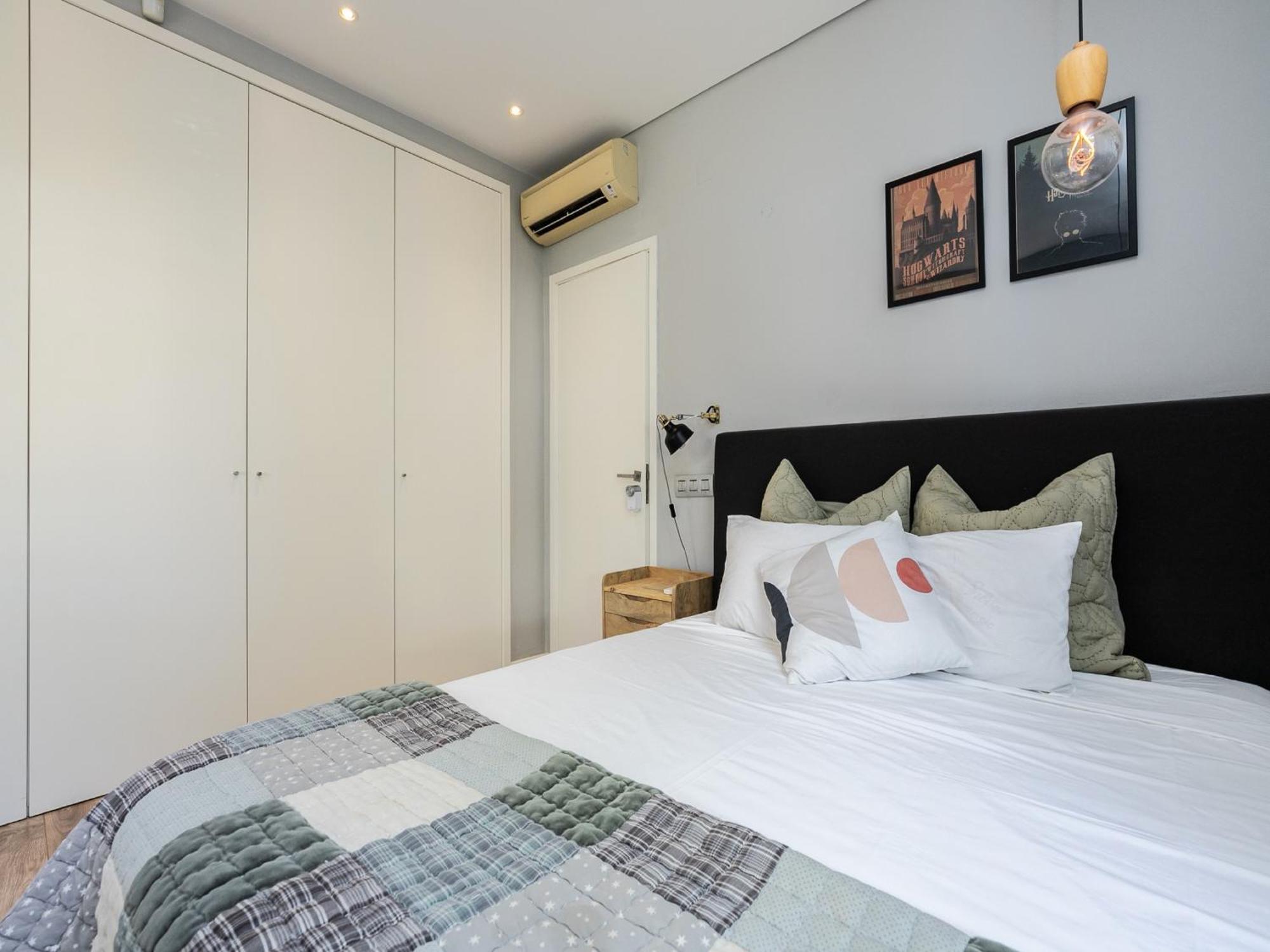 Walk In Airport Hostal Distrito de Faro